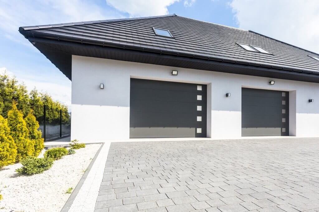 5 astuces pour bien entretenir sa porte de garage